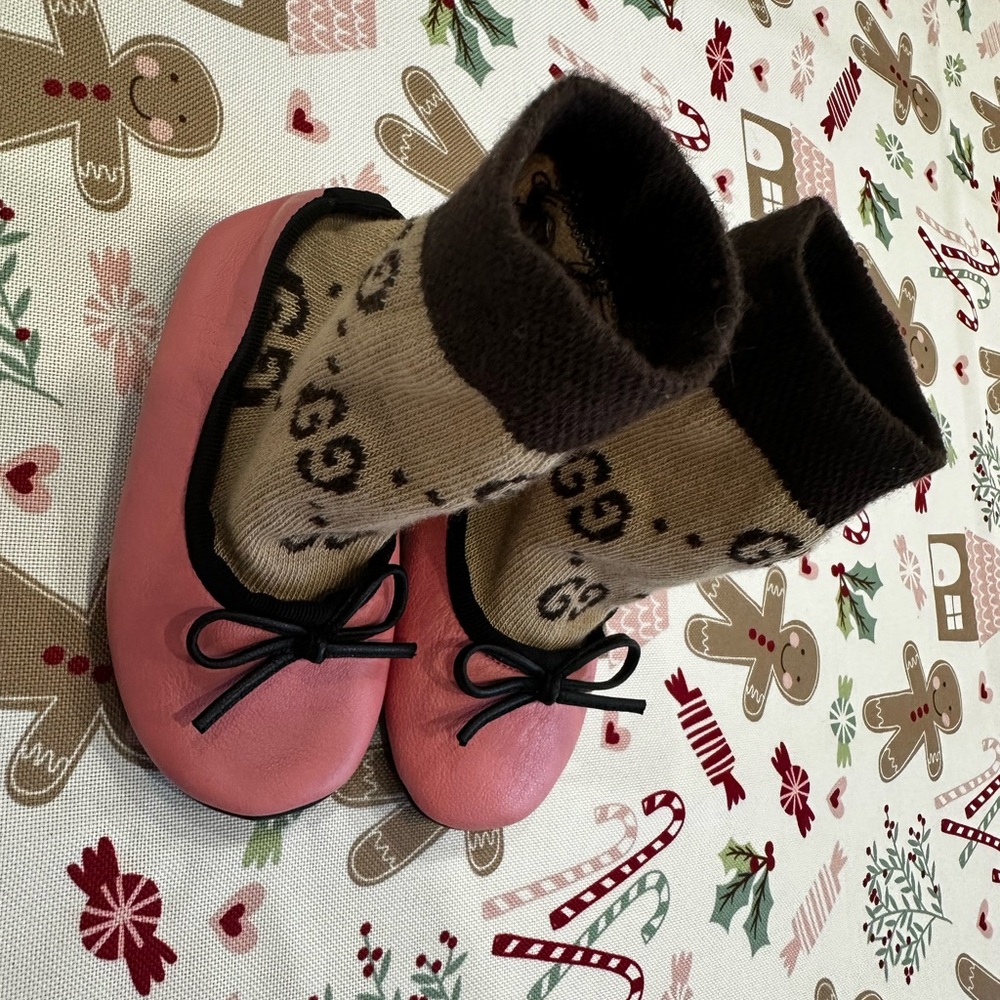 Gucci Beige and Brown Textured Fabric booties - Picture 6 of 9
